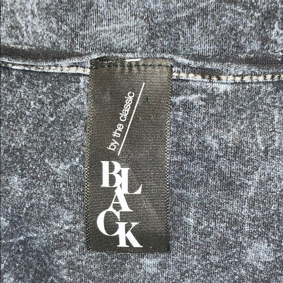 🛍️Black by Classic rock t shirt chains with face - Picture 2 of 8